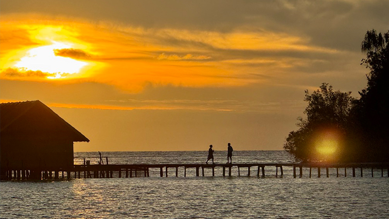 sunrise raja ampat