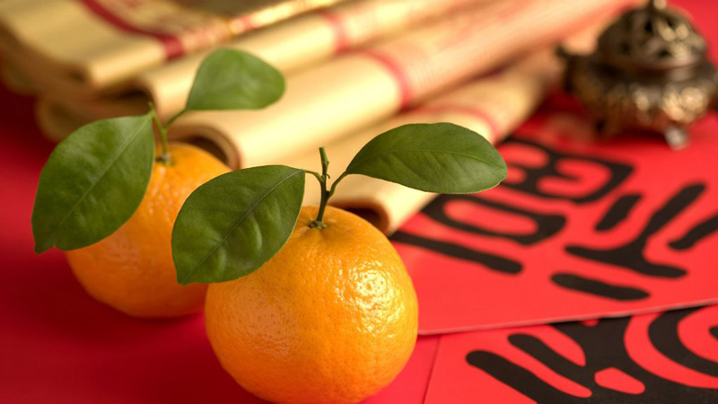 Chinese New Year and CNY traditions in hong kong and lai see packets