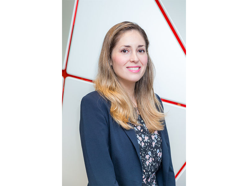 Dentists in Hong Kong - Dr Constanza, endodontist