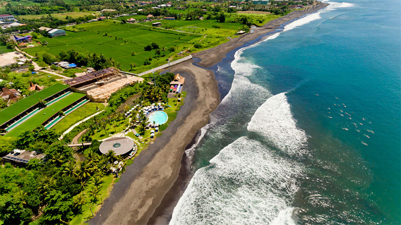 Best surf breaks in Asia - Keramas, Bali, Indonesia surfing