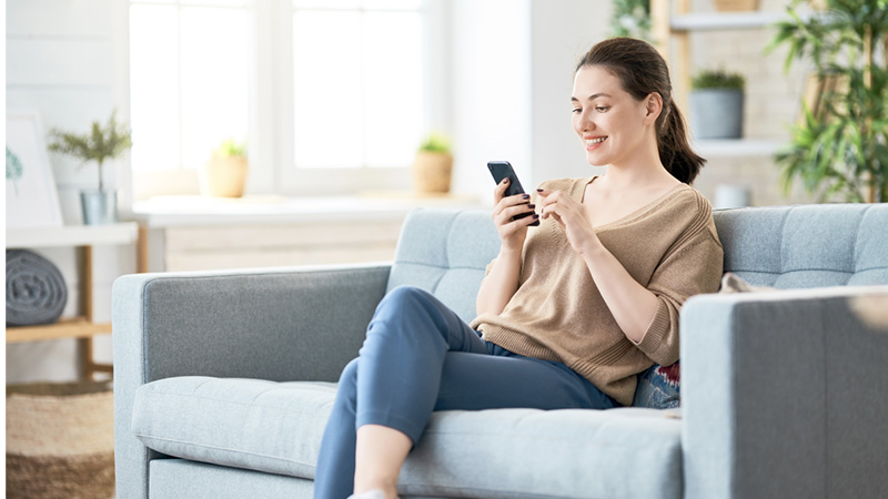 Transferring money overseas, GCFX currency exchange service app
