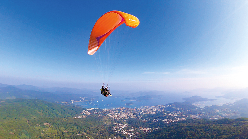 Paragliding in Hong Kong