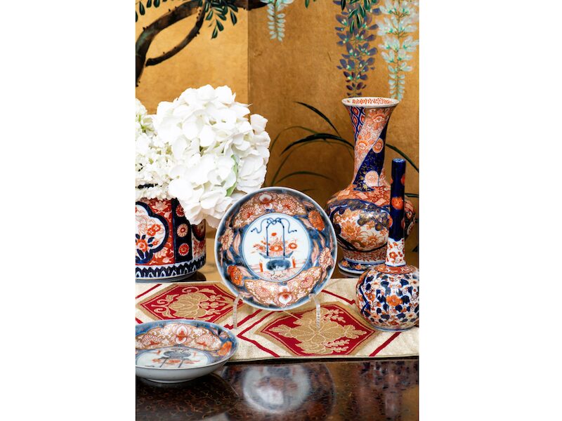Porcelain plate antique home accessories and unique gifts in Hong Kong