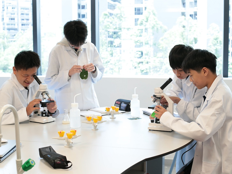 science lessons at Singapore international schools - OWIS Digital Campus