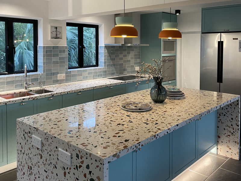 kitchen island, backsplash