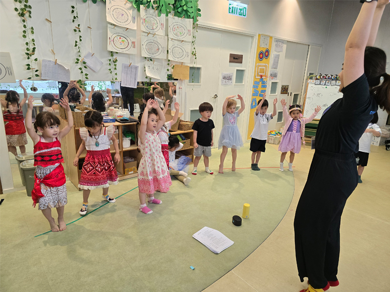 Children enjoying Malvern College Pre-School Hong Kong summer camps