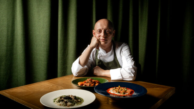 CHEF RUSSO focusses on contemporary Italian Cuisine including pizza at Spiga. The popular Italian restaurant is in Hong Kong, Central.