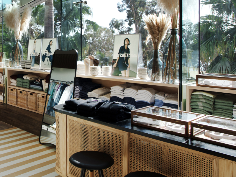 fashion boutique in hong kong EMF