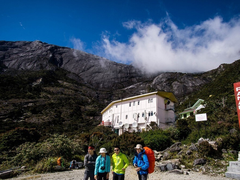 Laban Rata - where to stay in sabah Laban Rata - where to stay in sabah
