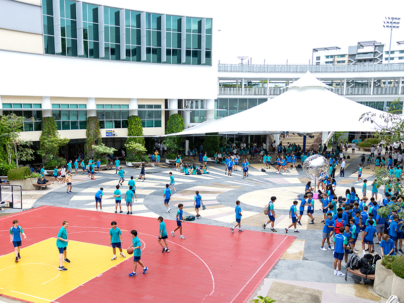 UWC SEA multicultural students - relocating and living in Singapore