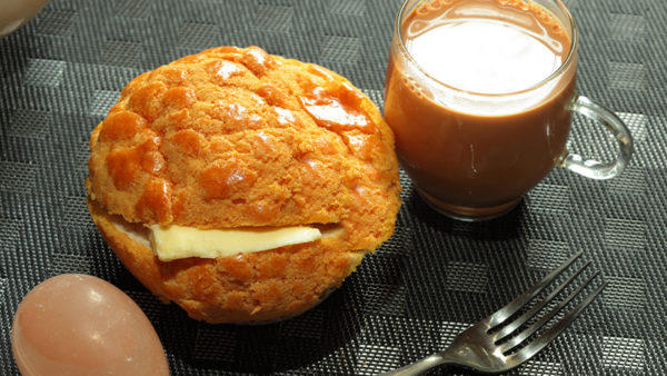 Hong Kong food - Pineapple buns in hong kong