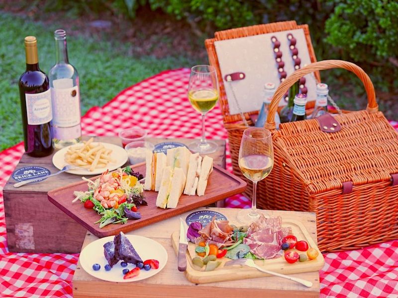 picnic food and picnic basket